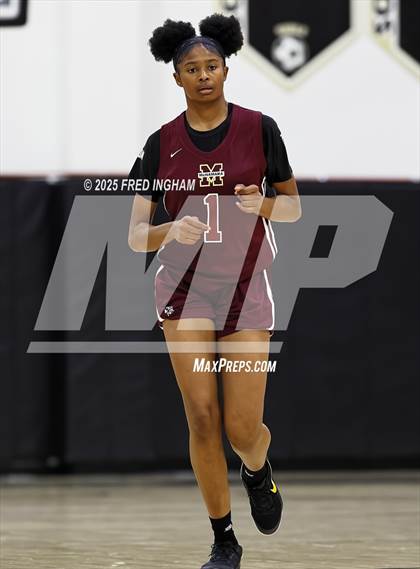 Thumbnail 1 in Bishop McNamara vs. Varsity Opponent photogallery.