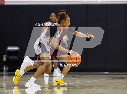 Thumbnail 3 in Bishop McNamara vs. Varsity Opponent photogallery.
