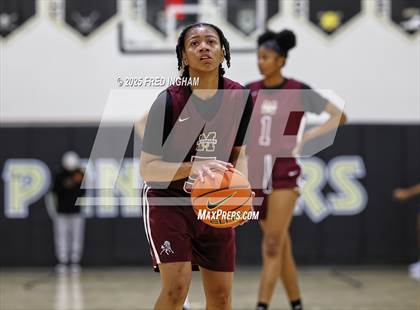 Thumbnail 2 in Bishop McNamara vs. Varsity Opponent photogallery.