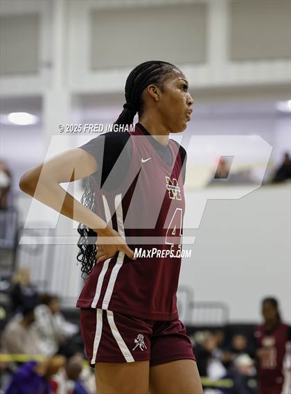 Thumbnail 2 in Bishop McNamara vs. Varsity Opponent photogallery.