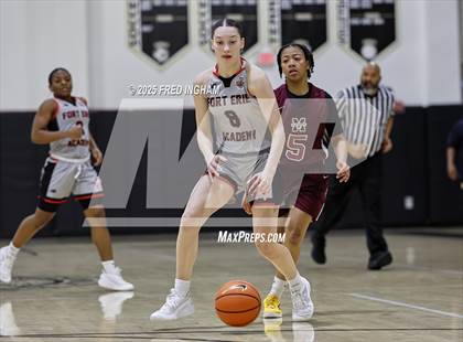 Thumbnail 1 in Bishop McNamara vs. Varsity Opponent photogallery.