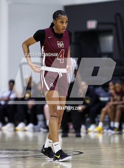 Thumbnail 1 in Bishop McNamara vs. Varsity Opponent photogallery.