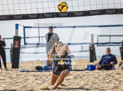 Thumbnail 3 in Foothill vs. Yorba Linda photogallery.