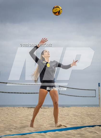 Thumbnail 1 in Foothill vs. Yorba Linda photogallery.