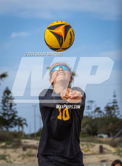 Thumbnail 2 in Foothill vs. Yorba Linda photogallery.