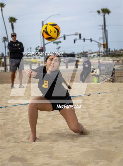 Thumbnail 2 in Foothill vs. Yorba Linda photogallery.
