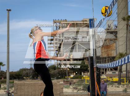 Thumbnail 3 in Foothill vs. Yorba Linda photogallery.