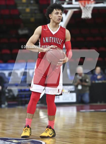 Thumbnail 1 in Irondequoit vs. Amityville (NYSPHSAA Class A Semifinal) photogallery.
