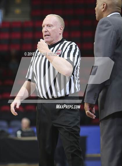 Thumbnail 2 in Irondequoit vs. Amityville (NYSPHSAA Class A Semifinal) photogallery.