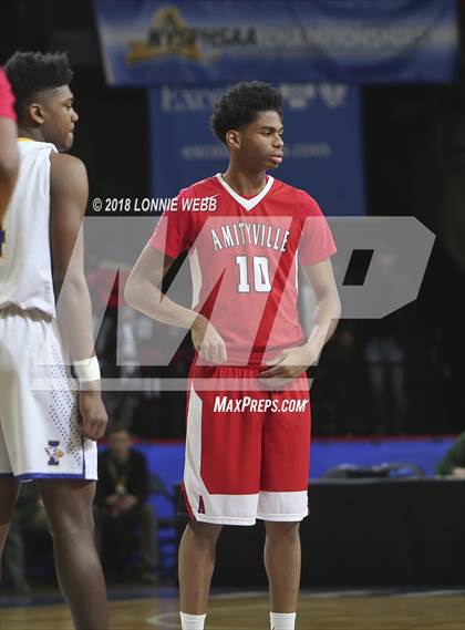 Thumbnail 2 in Irondequoit vs. Amityville (NYSPHSAA Class A Semifinal) photogallery.
