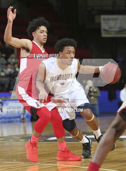 Thumbnail 2 in Irondequoit vs. Amityville (NYSPHSAA Class A Semifinal) photogallery.
