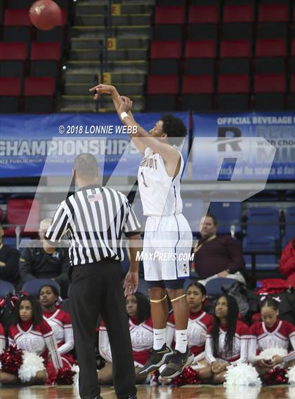 Thumbnail 3 in Irondequoit vs. Amityville (NYSPHSAA Class A Semifinal) photogallery.