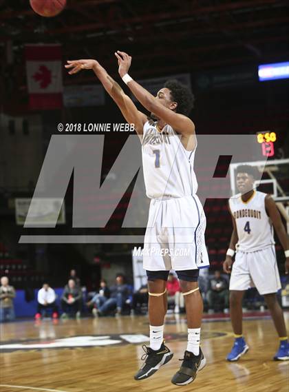 Thumbnail 2 in Irondequoit vs. Amityville (NYSPHSAA Class A Semifinal) photogallery.