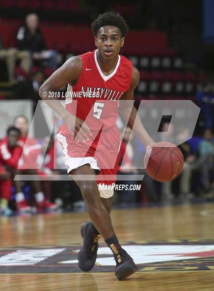 Thumbnail 2 in Irondequoit vs. Amityville (NYSPHSAA Class A Semifinal) photogallery.