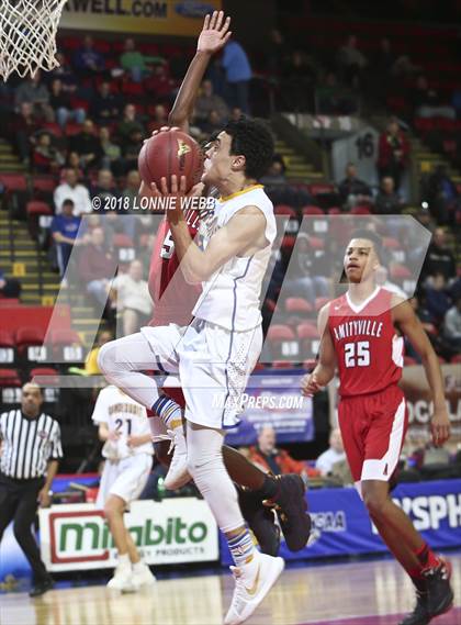 Thumbnail 3 in Irondequoit vs. Amityville (NYSPHSAA Class A Semifinal) photogallery.