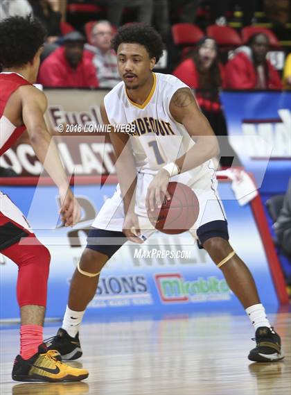 Thumbnail 2 in Irondequoit vs. Amityville (NYSPHSAA Class A Semifinal) photogallery.