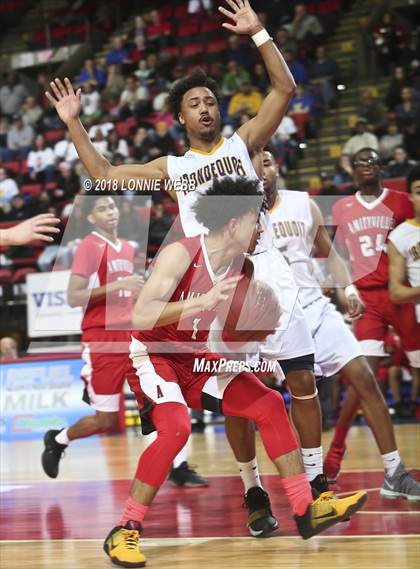 Thumbnail 3 in Irondequoit vs. Amityville (NYSPHSAA Class A Semifinal) photogallery.