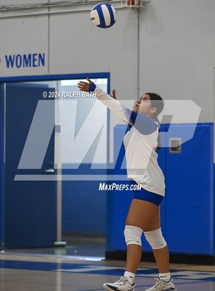 Thumbnail 3 in Orland vs Las Plumas (Eileen Mason Invitational) photogallery.