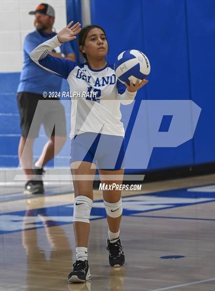 Thumbnail 2 in Orland vs Las Plumas (Eileen Mason Invitational) photogallery.