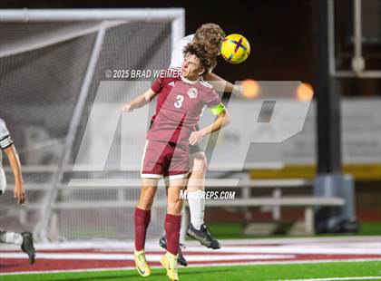 Thumbnail 2 in Haynes Academy vs E.D. White (bi-district playoff) photogallery.