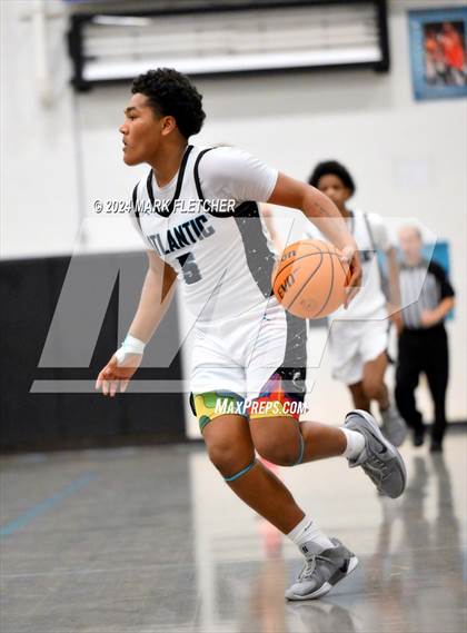 Thumbnail 3 in Atlantic vs David Crockett (Daytona Beach Sunshine Classic) photogallery.