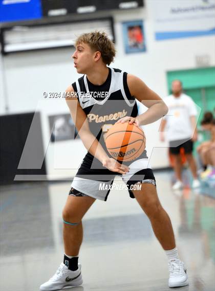 Thumbnail 2 in Atlantic vs David Crockett (Daytona Beach Sunshine Classic) photogallery.