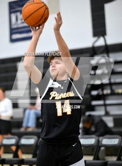 Thumbnail 2 in Atlantic vs David Crockett (Daytona Beach Sunshine Classic) photogallery.