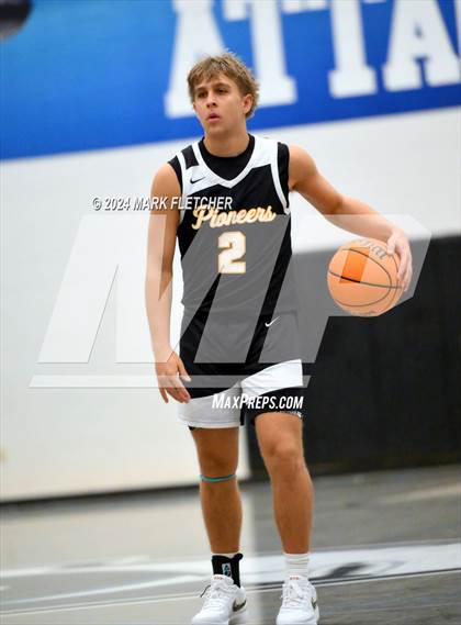 Thumbnail 2 in Atlantic vs David Crockett (Daytona Beach Sunshine Classic) photogallery.