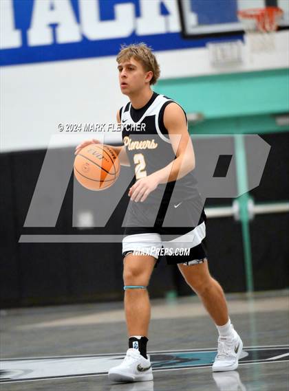 Thumbnail 3 in Atlantic vs David Crockett (Daytona Beach Sunshine Classic) photogallery.