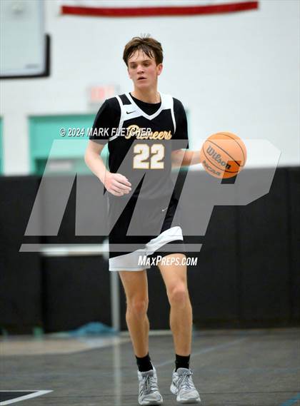 Thumbnail 2 in Atlantic vs David Crockett (Daytona Beach Sunshine Classic) photogallery.
