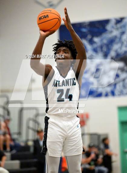 Thumbnail 3 in Atlantic vs David Crockett (Daytona Beach Sunshine Classic) photogallery.