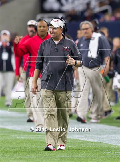 Thumbnail 2 in Westlake vs. North Shore (UIL 6A Division 1 Final) photogallery.