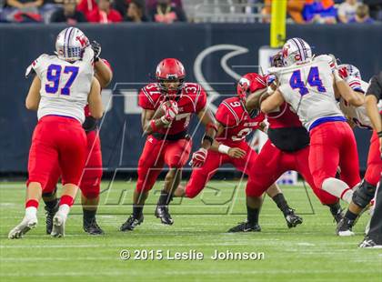 Thumbnail 3 in Westlake vs. North Shore (UIL 6A Division 1 Final) photogallery.