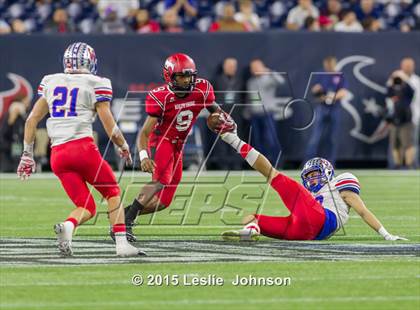 Thumbnail 1 in Westlake vs. North Shore (UIL 6A Division 1 Final) photogallery.