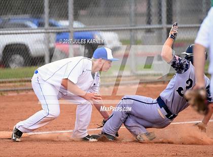Thumbnail 2 in Calvary Chapel Christian vs. Lake Mead Christian Academy photogallery.