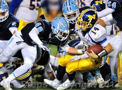 Thumbnail 1 in Corona del Mar vs. Nordhoff (CIF SoCal Regional D3 Final) photogallery.