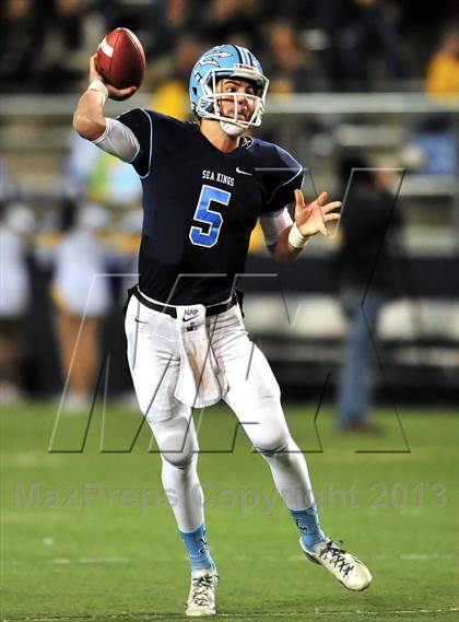 Thumbnail 1 in Corona del Mar vs. Nordhoff (CIF SoCal Regional D3 Final) photogallery.