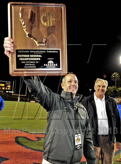 Thumbnail 3 in Corona del Mar vs. Nordhoff (CIF SoCal Regional D3 Final) photogallery.