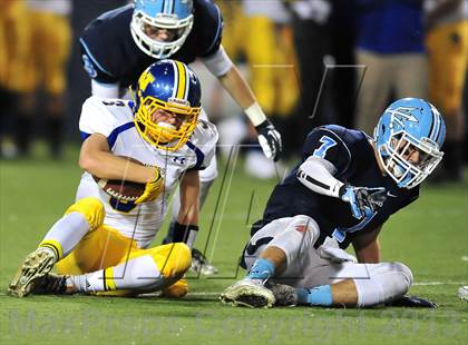 Thumbnail 1 in Corona del Mar vs. Nordhoff (CIF SoCal Regional D3 Final) photogallery.