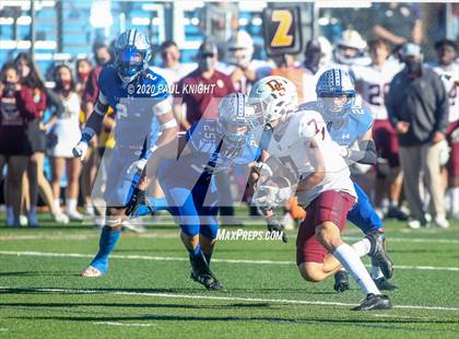 Thumbnail 1 in Georgetown vs. Dripping Springs (UIL 5A Bi-District Playoff) photogallery.