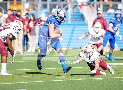 Thumbnail 2 in Georgetown vs. Dripping Springs (UIL 5A Bi-District Playoff) photogallery.