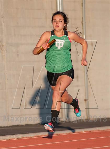 Thumbnail 2 in 2013 Ventura Invitational Girls 4X400 Relay photogallery.