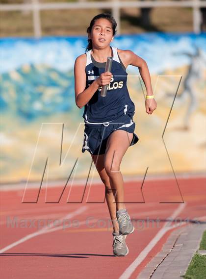 Thumbnail 3 in 2013 Ventura Invitational Girls 4X400 Relay photogallery.
