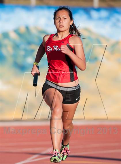 Thumbnail 2 in 2013 Ventura Invitational Girls 4X400 Relay photogallery.
