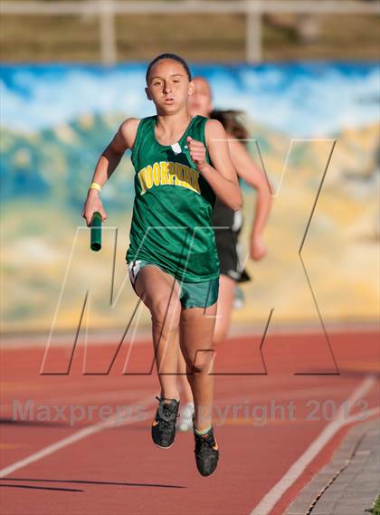 Thumbnail 3 in 2013 Ventura Invitational Girls 4X400 Relay photogallery.