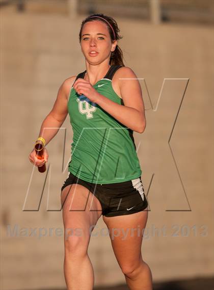 Thumbnail 1 in 2013 Ventura Invitational Girls 4X400 Relay photogallery.
