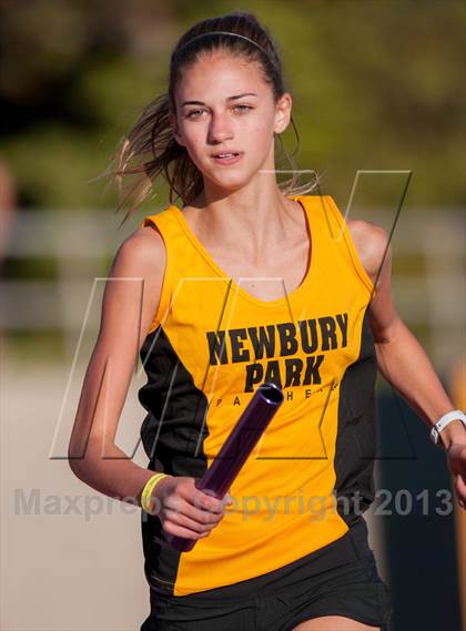 Thumbnail 3 in 2013 Ventura Invitational Girls 4X400 Relay photogallery.