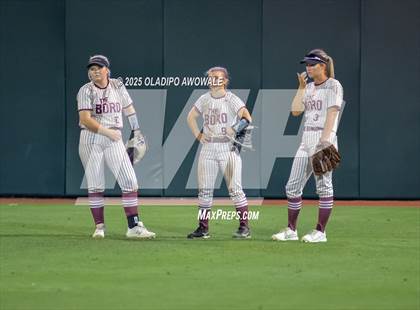 Thumbnail 2 in Grandview vs. Whitesboro (UIL Softball 3A Div 1 Final) photogallery.