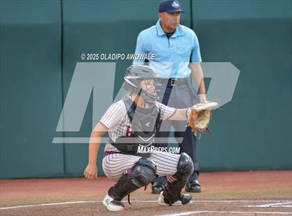 Thumbnail 1 in Grandview vs. Whitesboro (UIL Softball 3A Div 1 Final) photogallery.