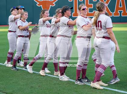 Thumbnail 3 in Grandview vs. Whitesboro (UIL Softball 3A Div 1 Final) photogallery.